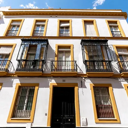 Apartment Conde Brand New Stylish Seville