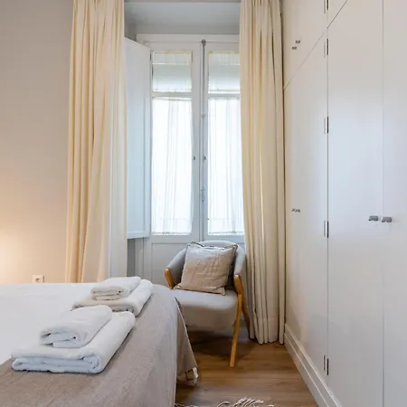 Conde Brand New Stylish Apartment *